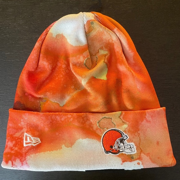 New Era Cleveland Browns Cold weather ink dye knit beanie.  Brand new with tag - Picture 4 of 4